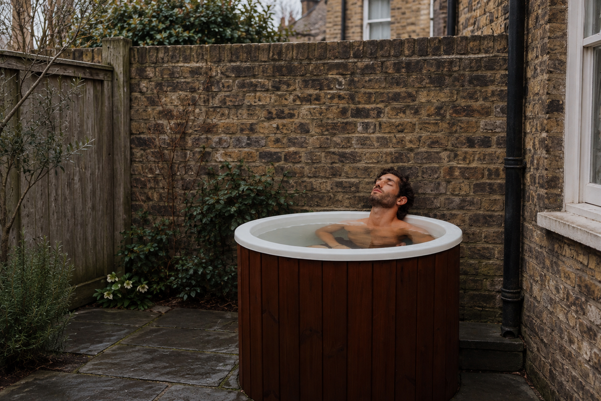 Ice bath collection in a UK home setting-89